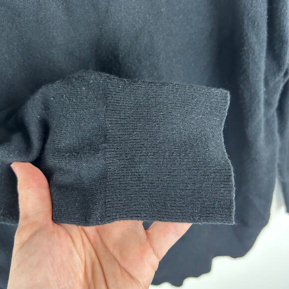 Torrid Everyday Soft V-Neck Long Sleeve Black Sweater Size Large Business Casual - Picture 5 of 6